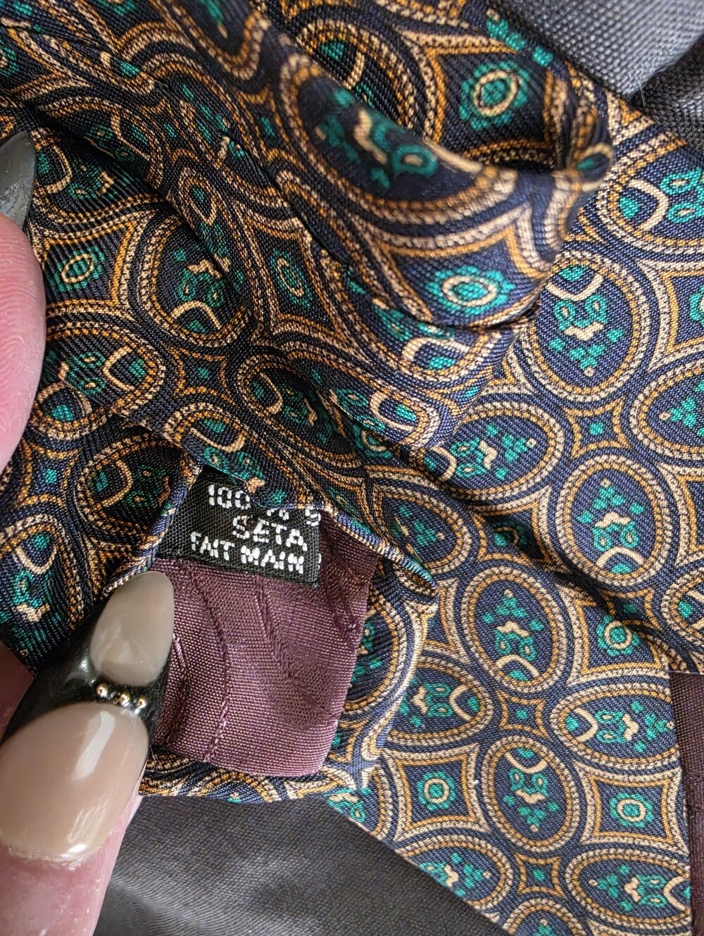 AUTHENTIC Dior Silk Tie in Green and Gold Geometric Pattern - Picture 4 of 6